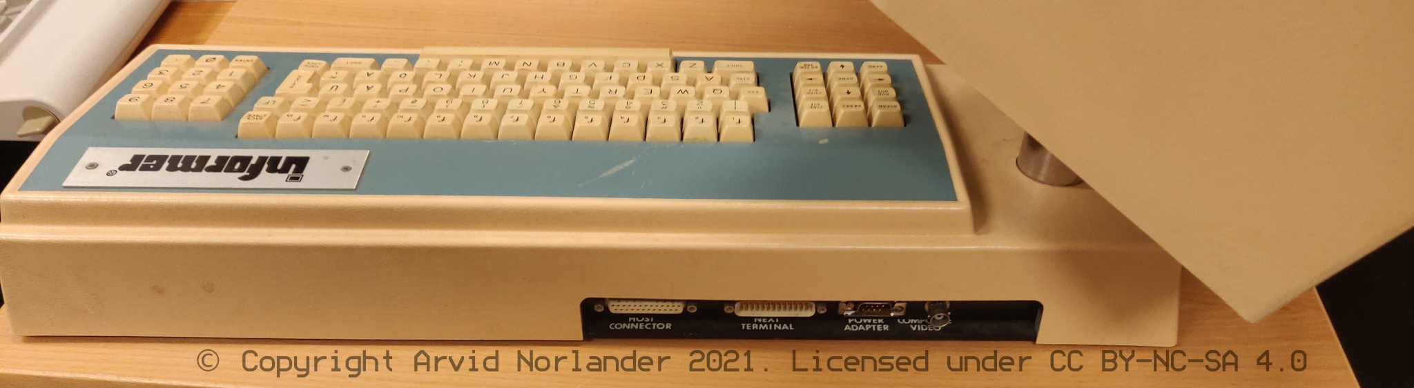 Informer D304 Terminal - Back